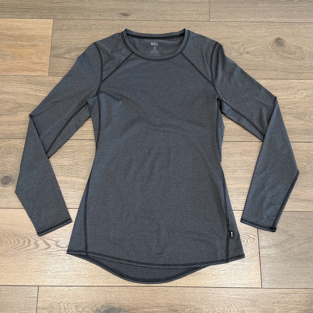 REI CO-OP Gray Lightweight Long Sleeve Crew Base Layer Top Shirt Active Size XS